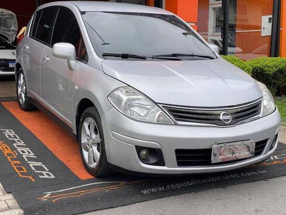 NISSAN TIIDA 1.8 S 16V FLEX 4P MANUAL NISSAN TIIDA 1.8 S 16V FLEX 4P MANUAL